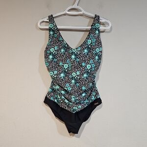 Lascana Swimsuit  New